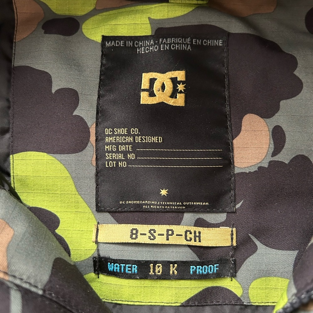 DC Kids Camouflage Puffer Jacket - Green, Black, and Brown - Picture 3 of 5